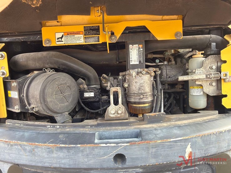 yanmar-vio80-1a-image-13