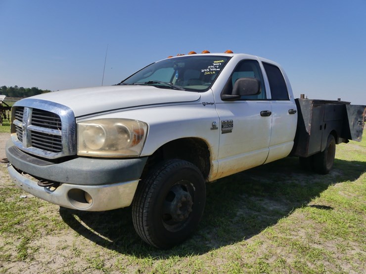 2007-dodge-ram-3500-image-2