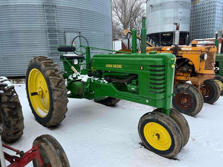 john-deere-b-image-14