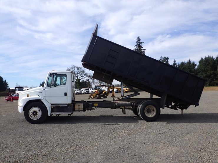 1996-freightliner-fl70-image-44