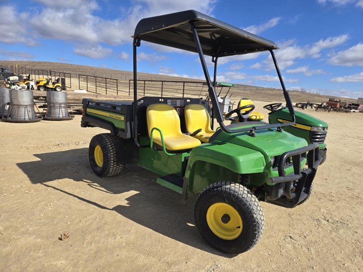 john-deere-gator-image-1