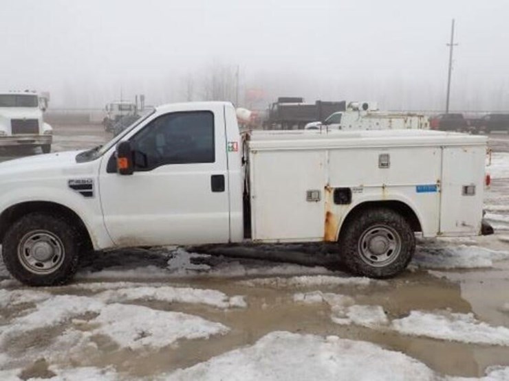 2010-ford-f250-image-3