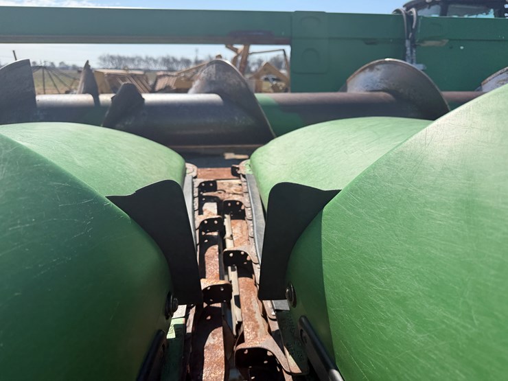 john-deere-608c-image-36