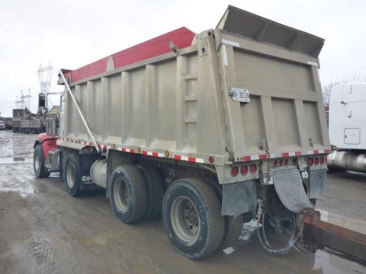 2015-peterbilt-367-image-5