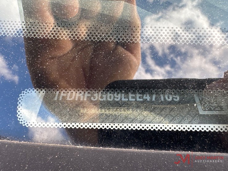 2020-ford-f350-xl-image-30