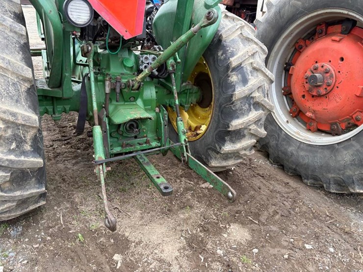 john-deere-2040-image-11