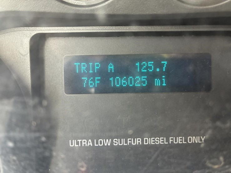 2011-ford-f550-image-17