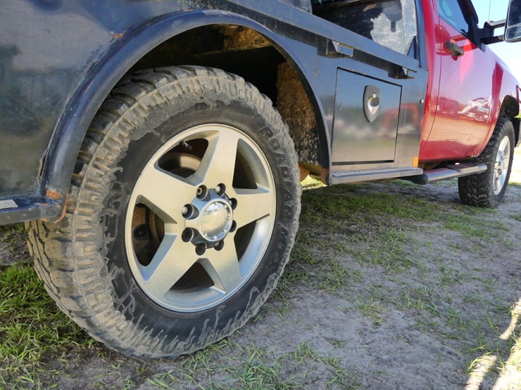 2013-chevrolet-silverado-2500-image-5