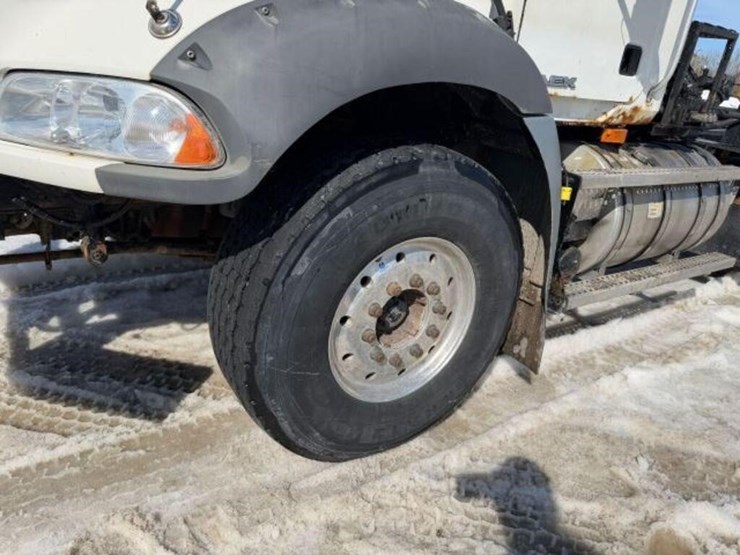 2009-mack-granite-gu813-image-51