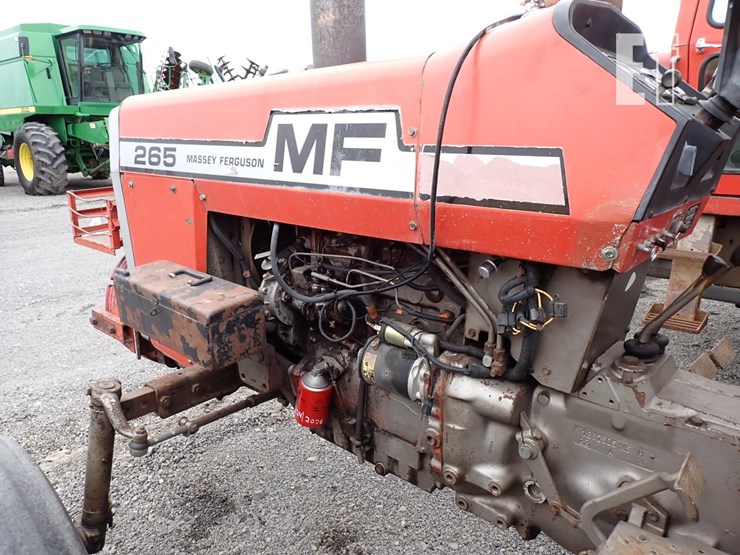 1982-massey-ferguson-265-image-14