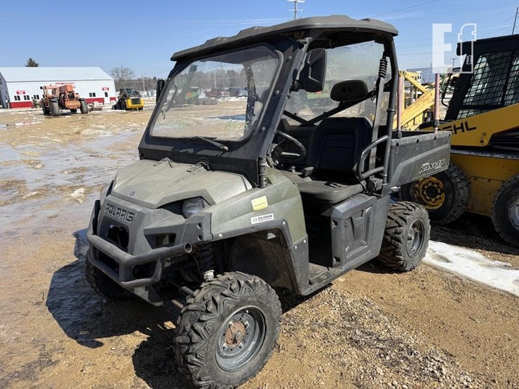 2013-polaris-ranger-800-efi-image-1