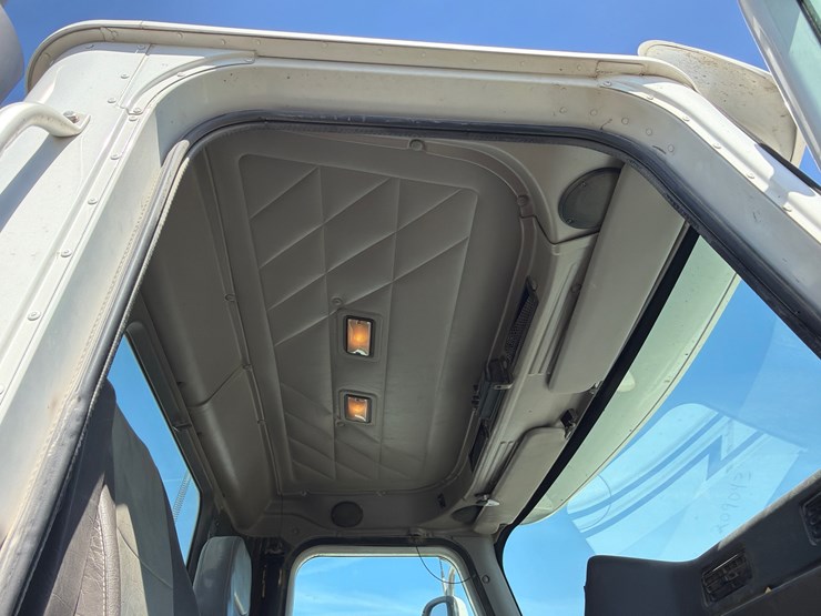 2000-international-2000-image-4