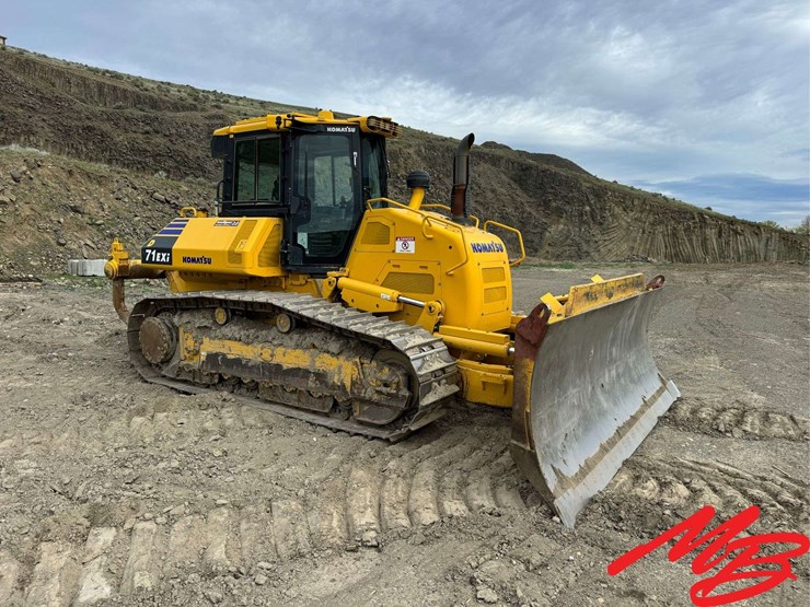 2021-komatsu-71exi-dozer-image-1