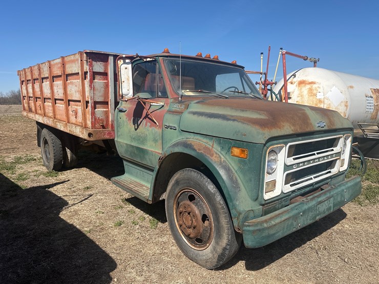 chevrolet-c50-image-1