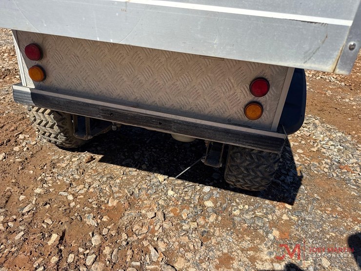 evolution-turfman-800-electric-golf-cart-image-10