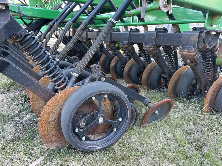 john-deere-750-image-6