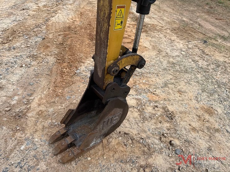 2024-caterpillar-301.7-image-9