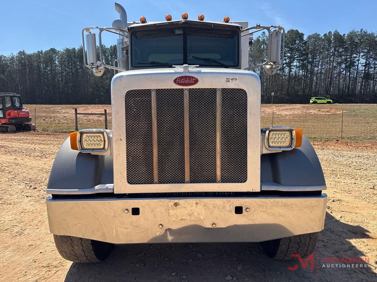 2016-peterbilt-365-image-7