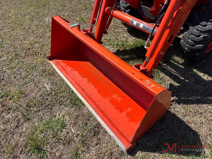 kubota-b2601-utility-tractor-image-8