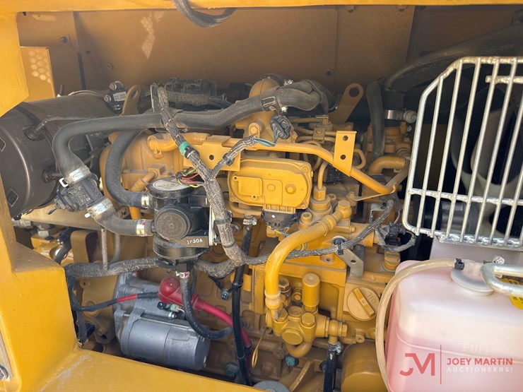 caterpillar-306-cr-image-8