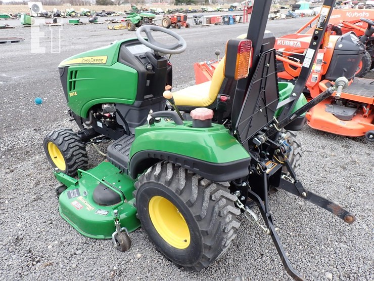 2017-john-deere-1023e-image-10
