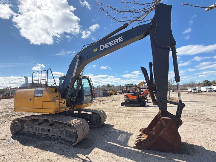 2020-deere-160g-image-4