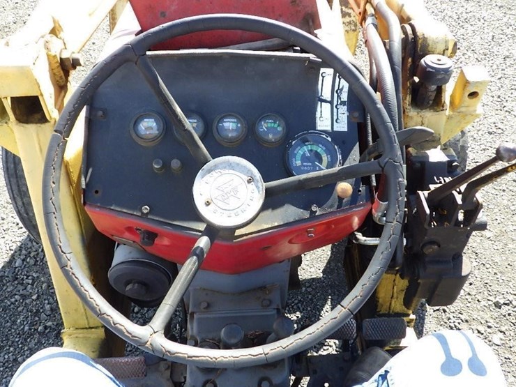 massey-ferguson-32-image-27