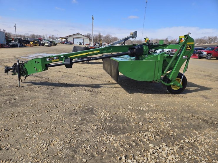john-deere-630-image-4
