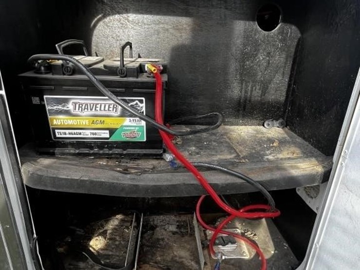 l1--2006-escalade-32'-travel-trailer-image-10