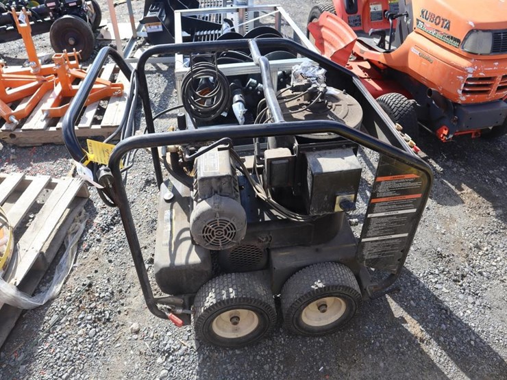 hot-water-pressure-washer-image-1