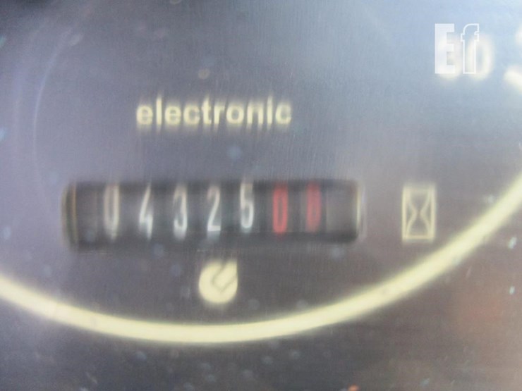 2007-genie-gth1056-image-24