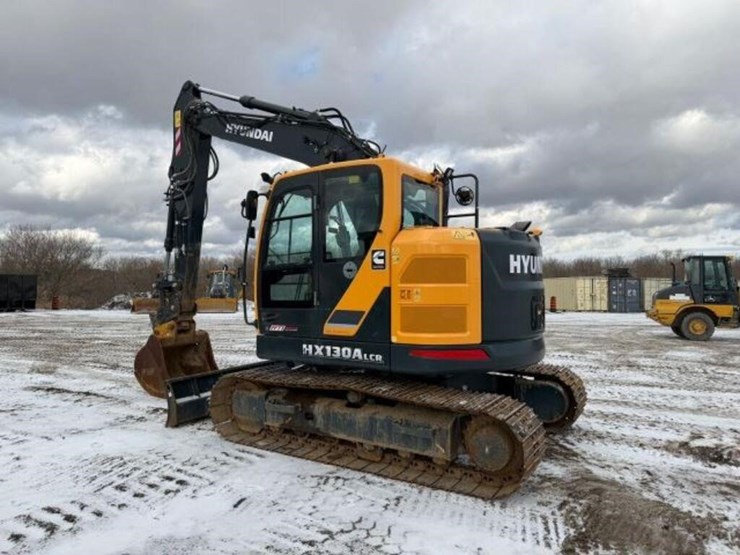 2023-hyundai-hx130a-lcr-image-5