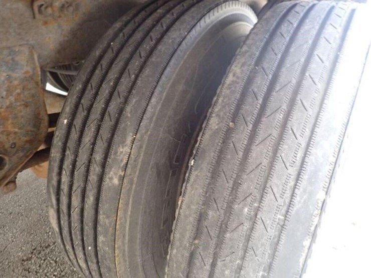 1997-stoughton-48-ft-image-26