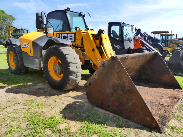 2015-jcb-536-60-image-2