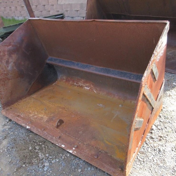 69" SKID STEER GP BUCKET