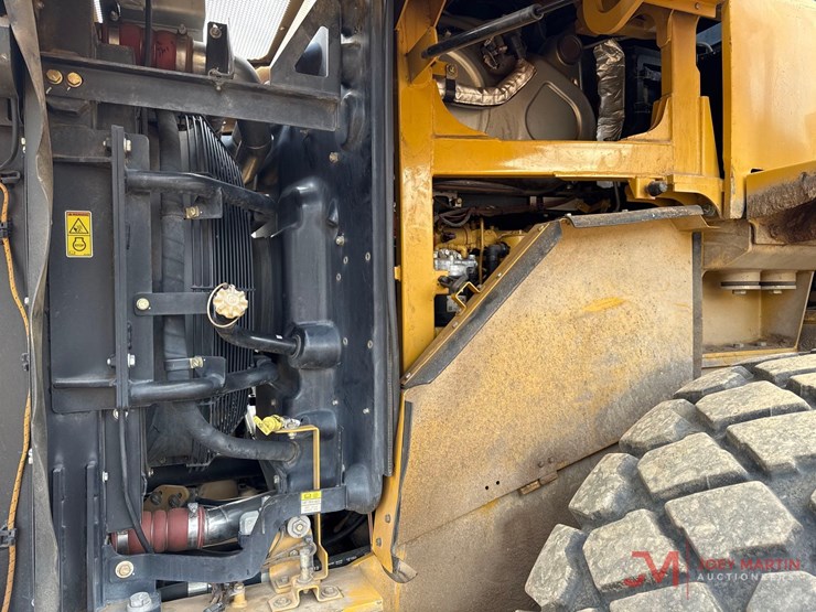 2021-caterpillar-950gc-image-11