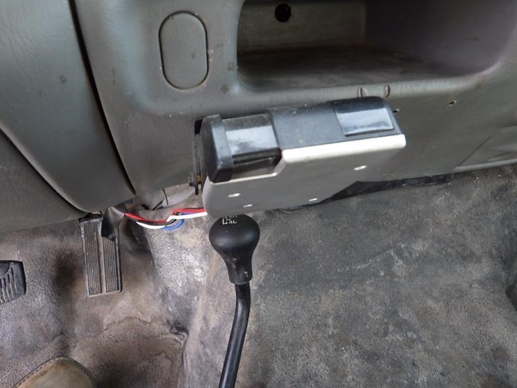 2003-ford-f350-image-32