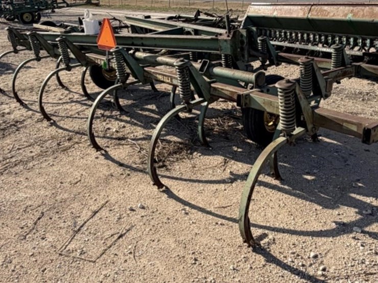 john-deere-1610-image-3