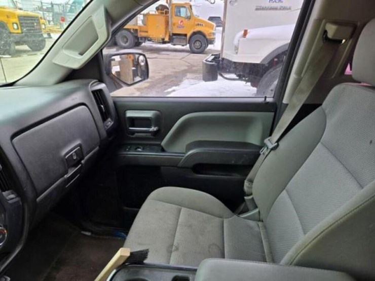 2016-chevrolet-silverado-1500-image-21