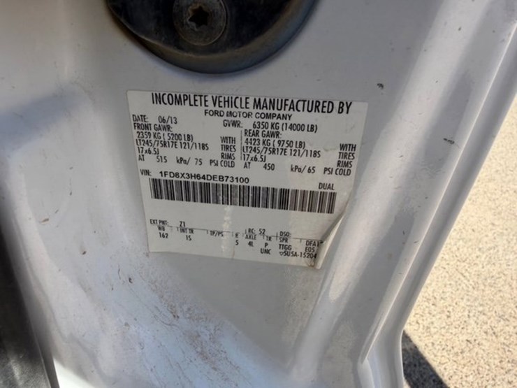 2013-ford-f350-image-15