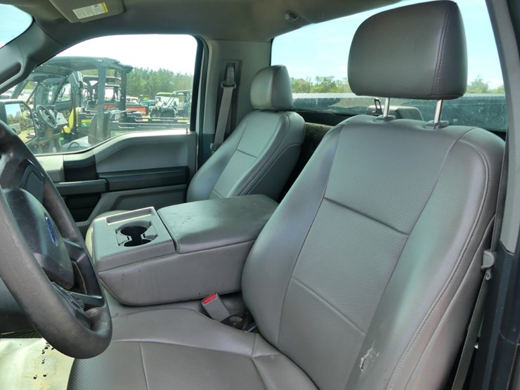 2017-ford-f150-xl-image-9