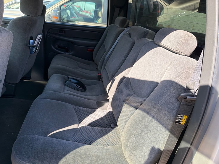 chevrolet-2500hd-image-10