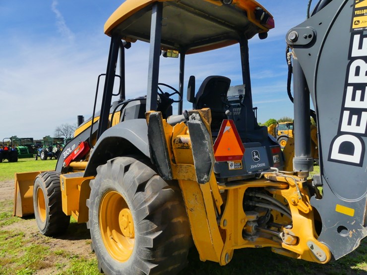 2018-deere-310l-ep-image-6