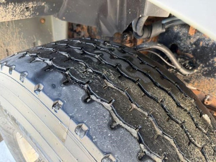 2009-mack-granite-gu813-image-69