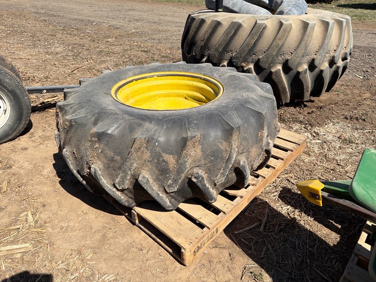 deere-tires-image-6