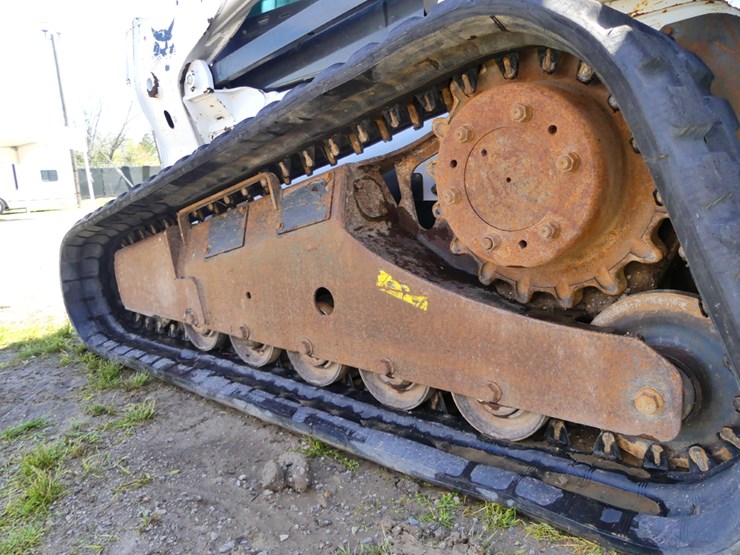 2015-bobcat-t750-image-6