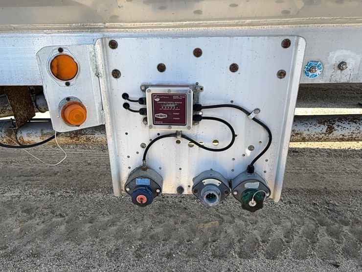 1992-custom-trailer-image-10