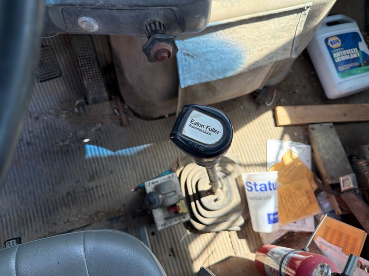 1989-ford-l9000-image-20