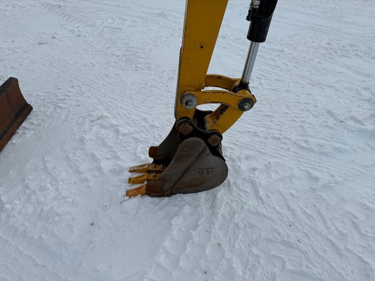 caterpillar-302.7d-cr-image-31