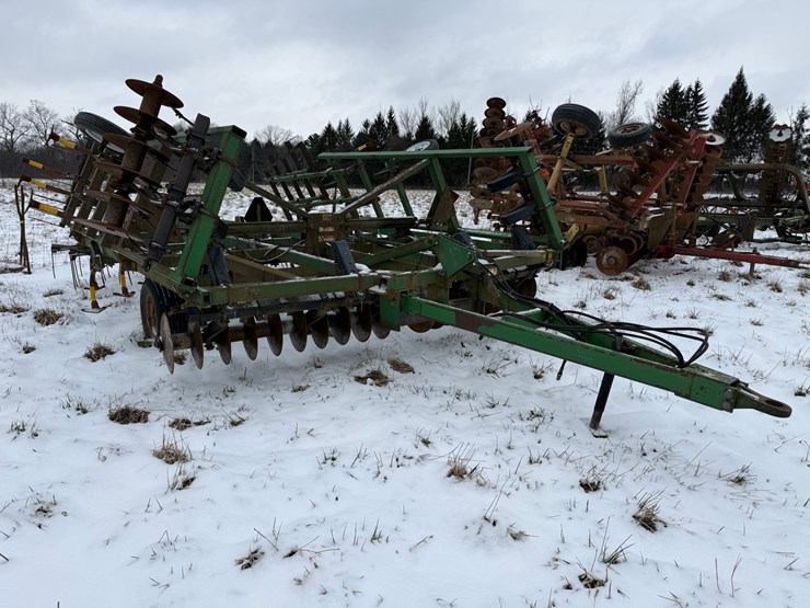 john-deere-724-image-3